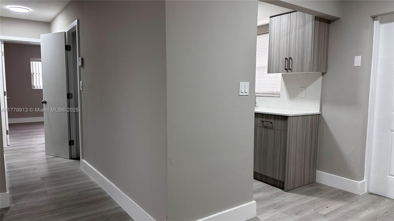 На продажу: $1,300,000 (0 спален, 0 ванн, 3345 Квадратных фут)