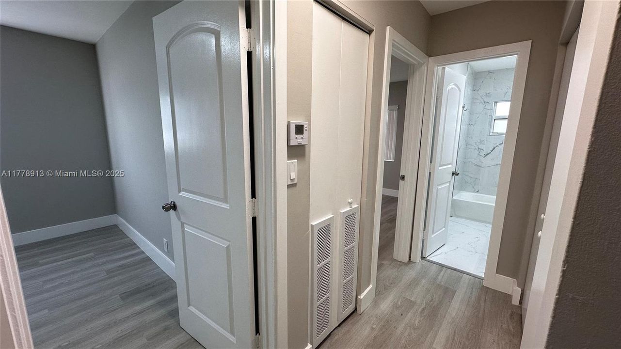 На продажу: $1,300,000 (0 спален, 0 ванн, 3345 Квадратных фут)