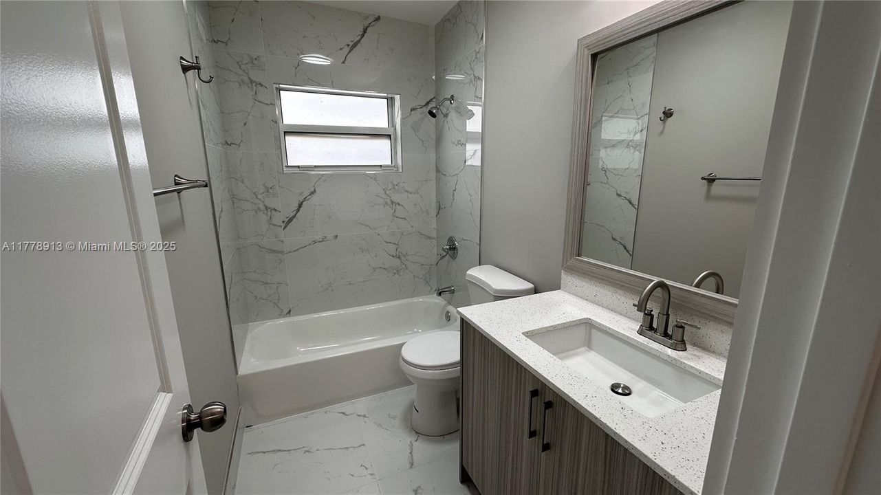 На продажу: $1,300,000 (0 спален, 0 ванн, 3345 Квадратных фут)