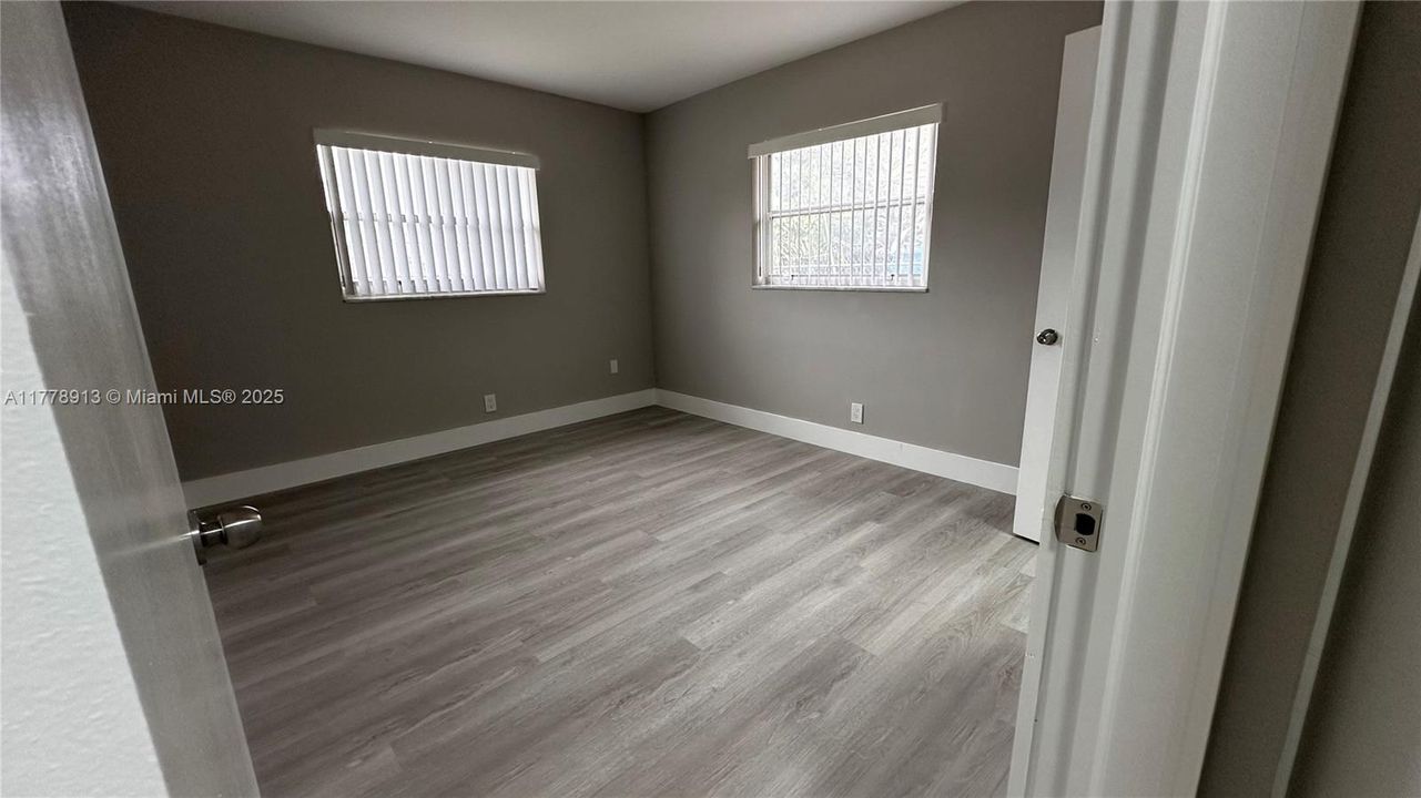 На продажу: $1,300,000 (0 спален, 0 ванн, 3345 Квадратных фут)