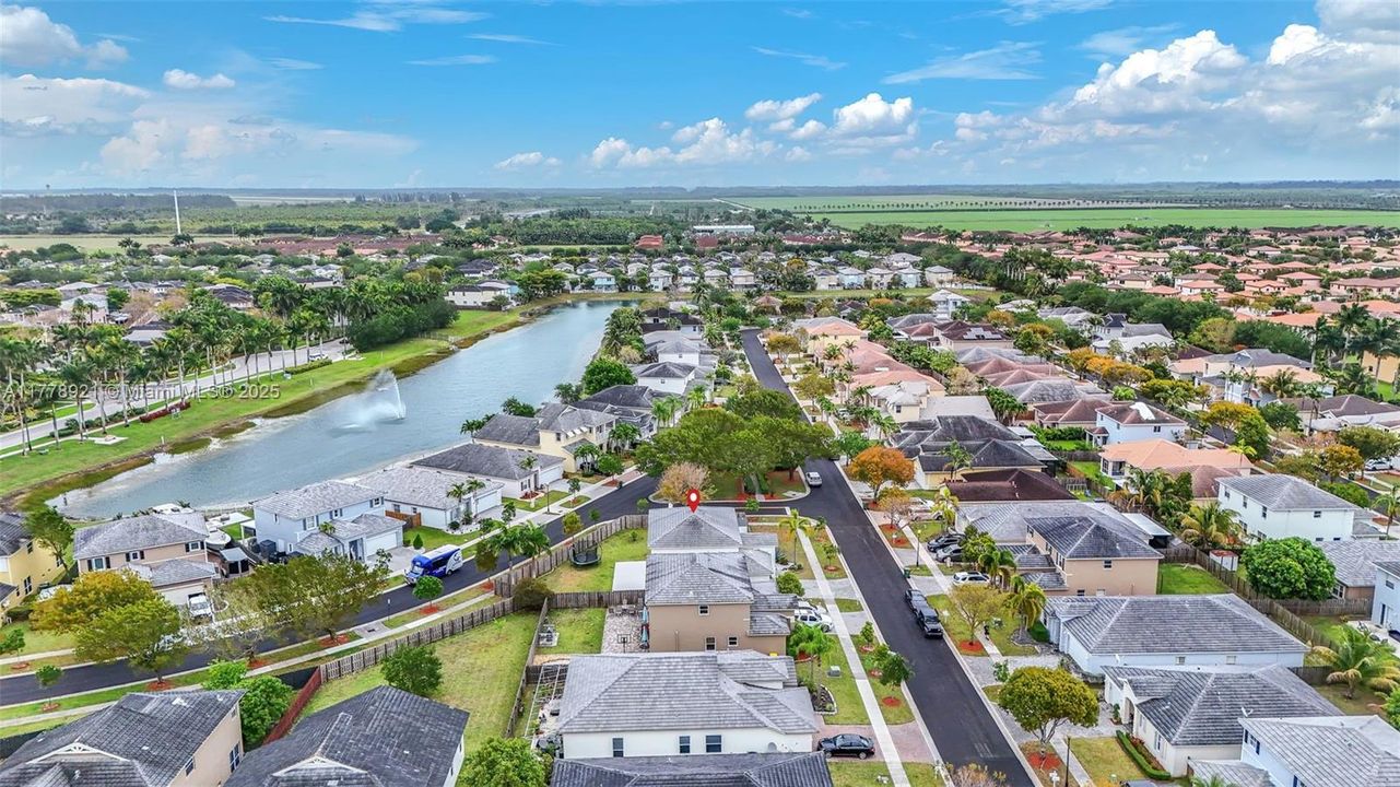 Recently Sold: $620,000 (5 beds, 3 baths, 2514 Square Feet)