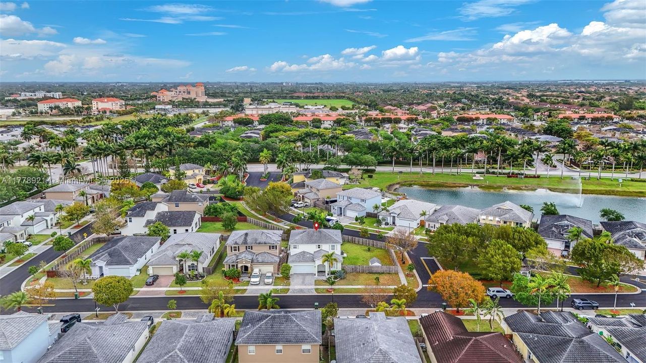 Recently Sold: $620,000 (5 beds, 3 baths, 2514 Square Feet)