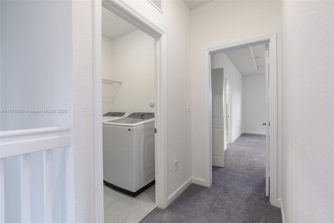 Recientemente alquilado: $3,650 (4 camas, 2 baños, 1983 Pies cuadrados)