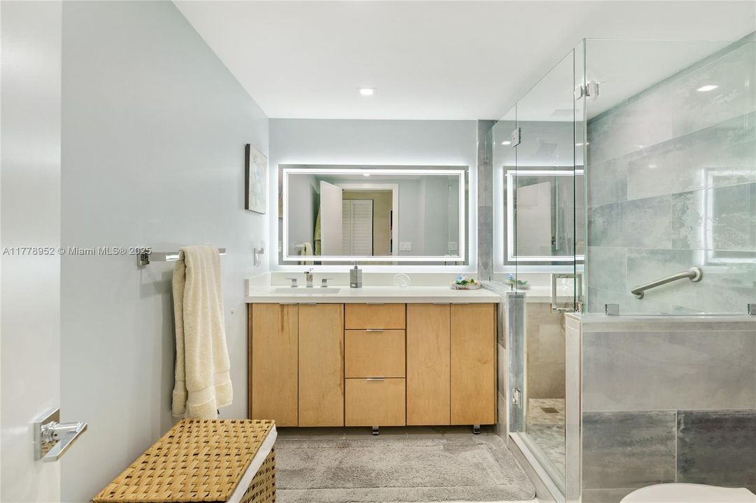 En Venta: $425,000 (1 camas, 1 baños, 900 Pies cuadrados)