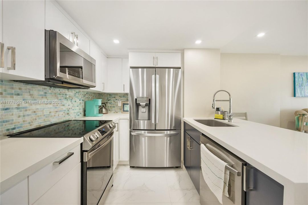 En Venta: $425,000 (1 camas, 1 baños, 900 Pies cuadrados)