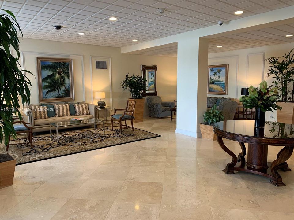 En Venta: $425,000 (1 camas, 1 baños, 900 Pies cuadrados)