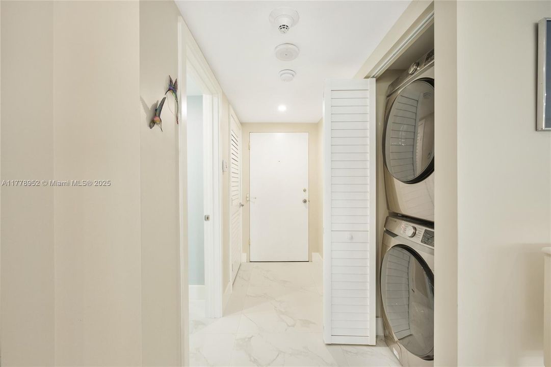 En Venta: $425,000 (1 camas, 1 baños, 900 Pies cuadrados)