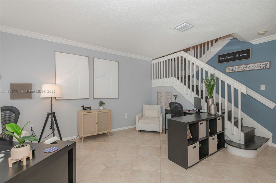 Recientemente alquilado: $3,500 (3 camas, 2 baños, 2034 Pies cuadrados)