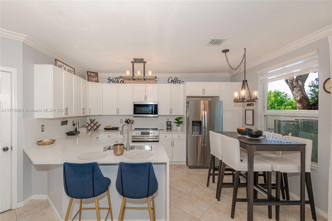 Recientemente alquilado: $3,500 (3 camas, 2 baños, 2034 Pies cuadrados)