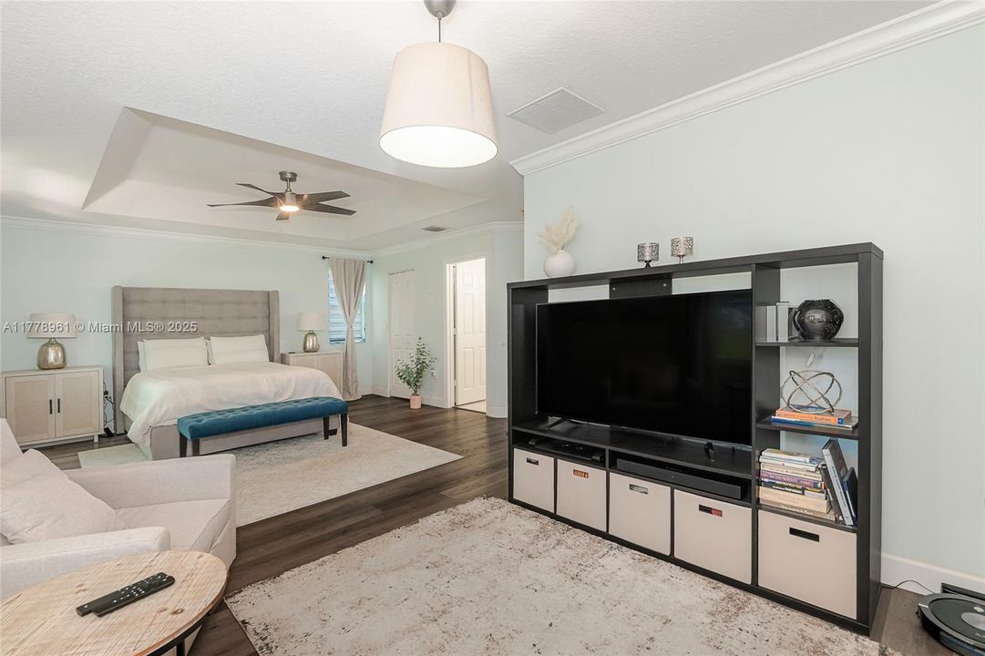 Recientemente alquilado: $3,500 (3 camas, 2 baños, 2034 Pies cuadrados)