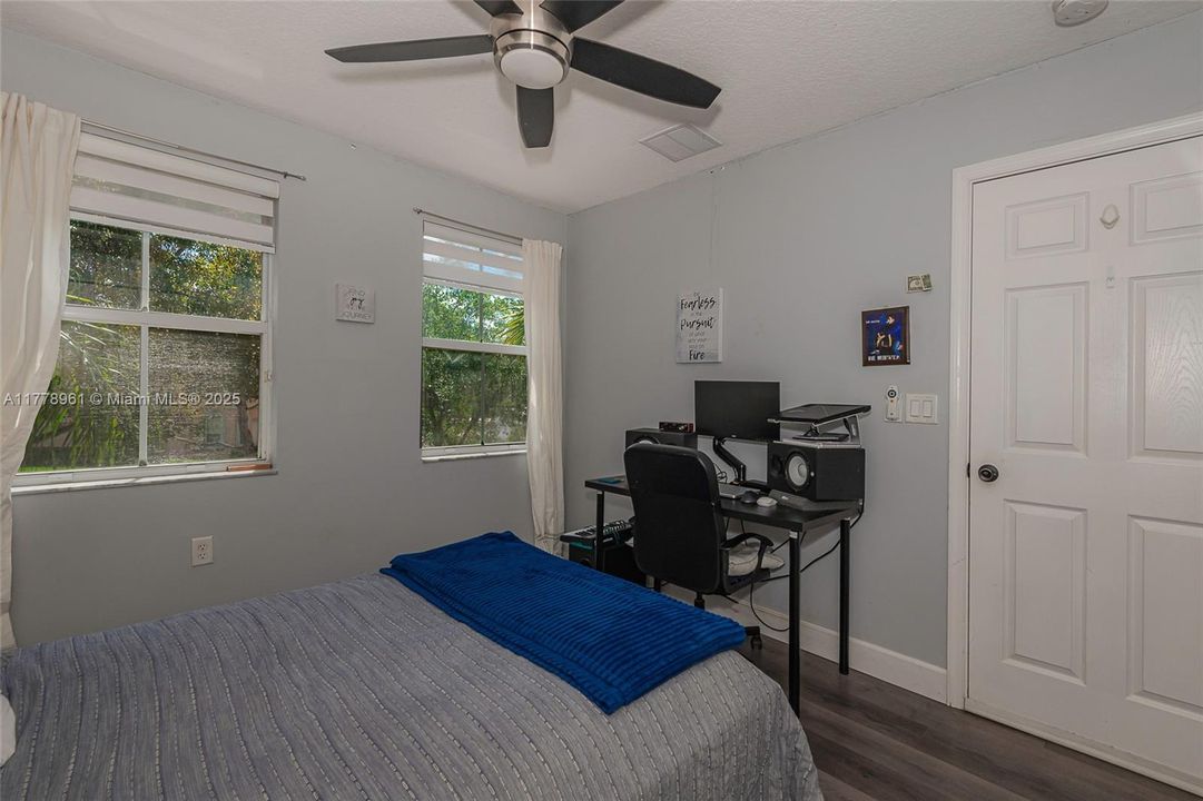 Recientemente alquilado: $3,500 (3 camas, 2 baños, 2034 Pies cuadrados)