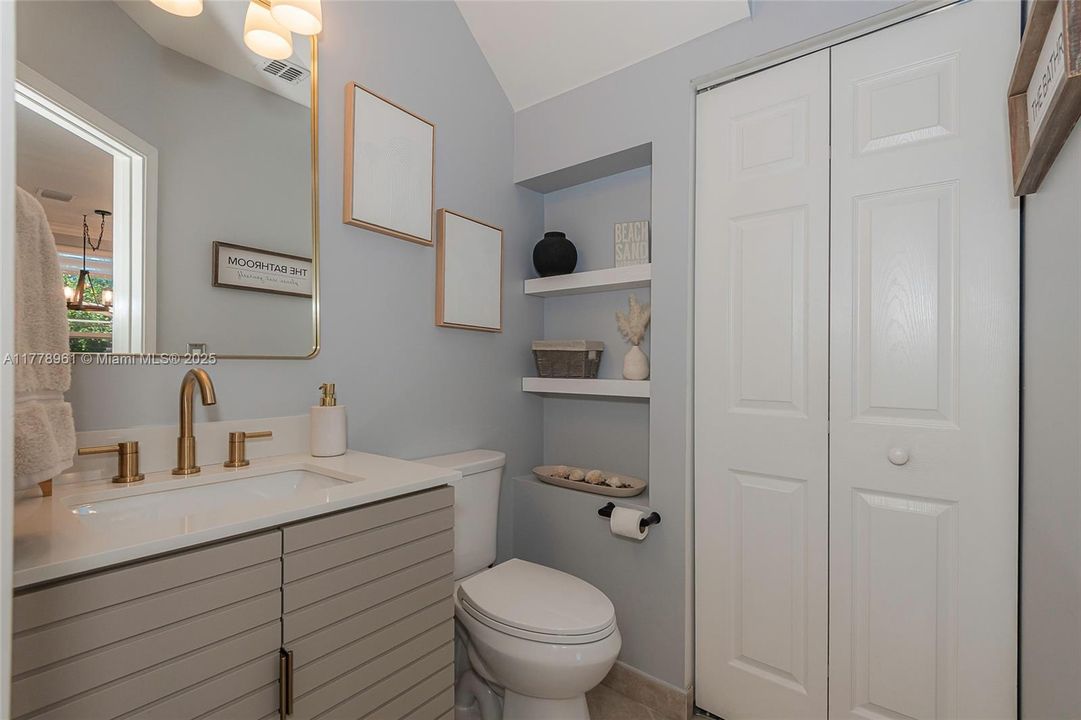 Recientemente alquilado: $3,500 (3 camas, 2 baños, 2034 Pies cuadrados)