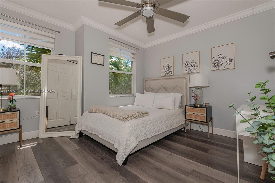 Recientemente alquilado: $3,500 (3 camas, 2 baños, 2034 Pies cuadrados)