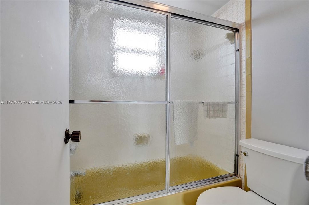 Vendido Recientemente: $215,000 (1 camas, 1 baños, 826 Pies cuadrados)