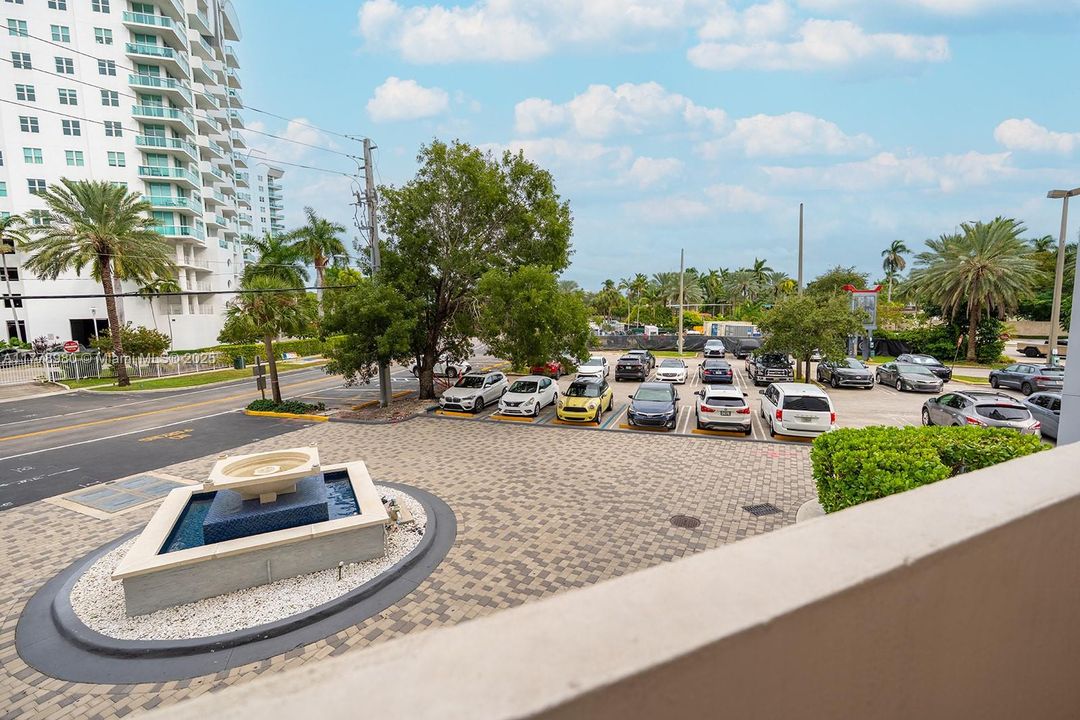 待售: $169,900 (0 贝兹, 1 浴室, 390 平方英尺)