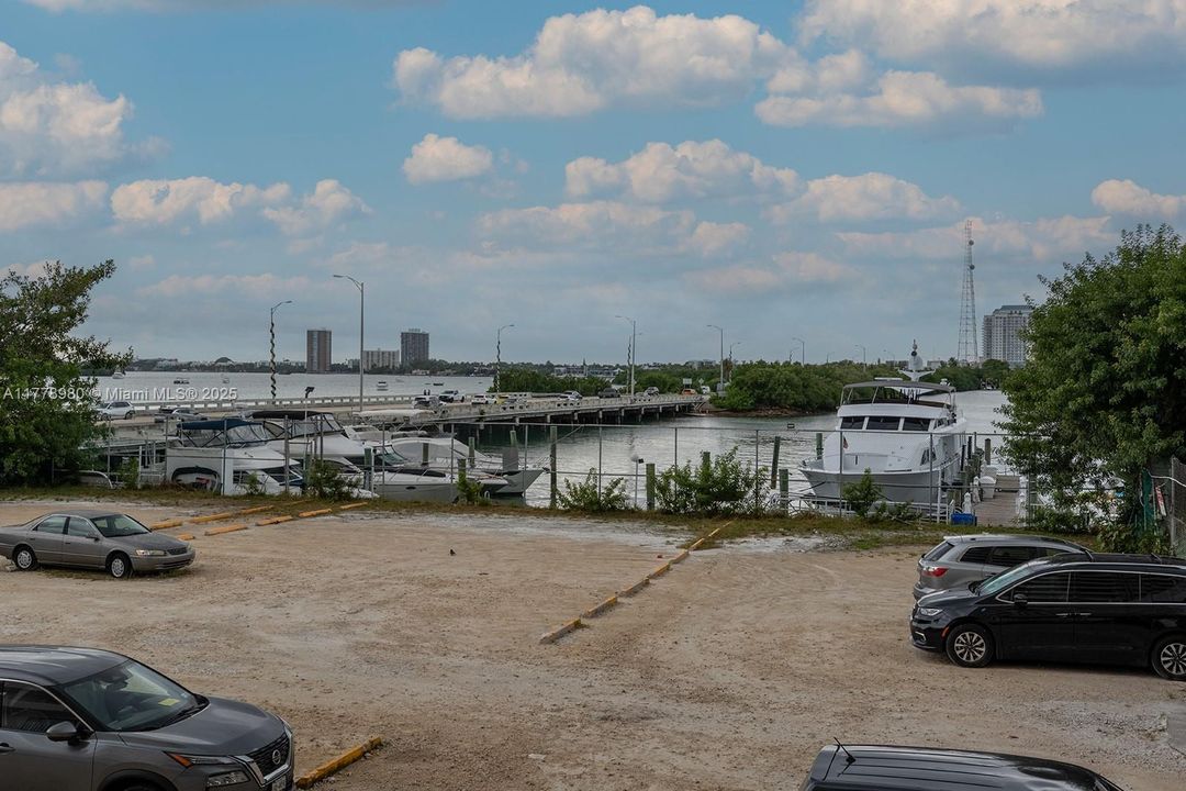 待售: $169,900 (0 贝兹, 1 浴室, 390 平方英尺)