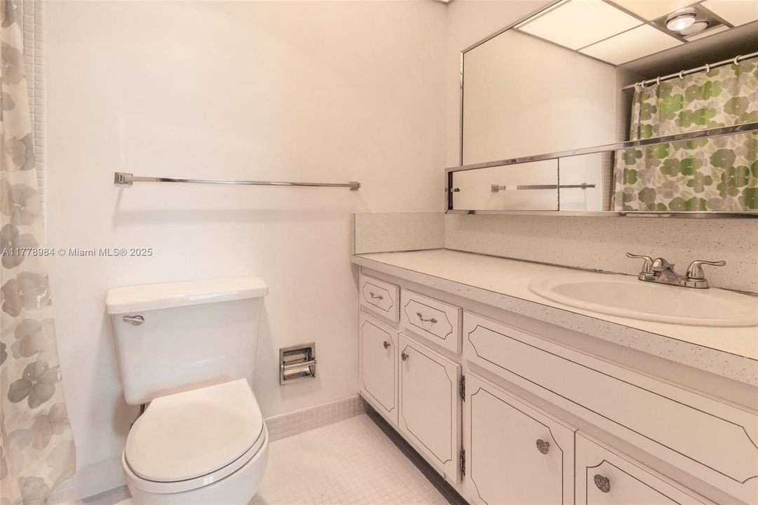 For Sale: $325,000 (3 beds, 2 baths, 1458 Square Feet)