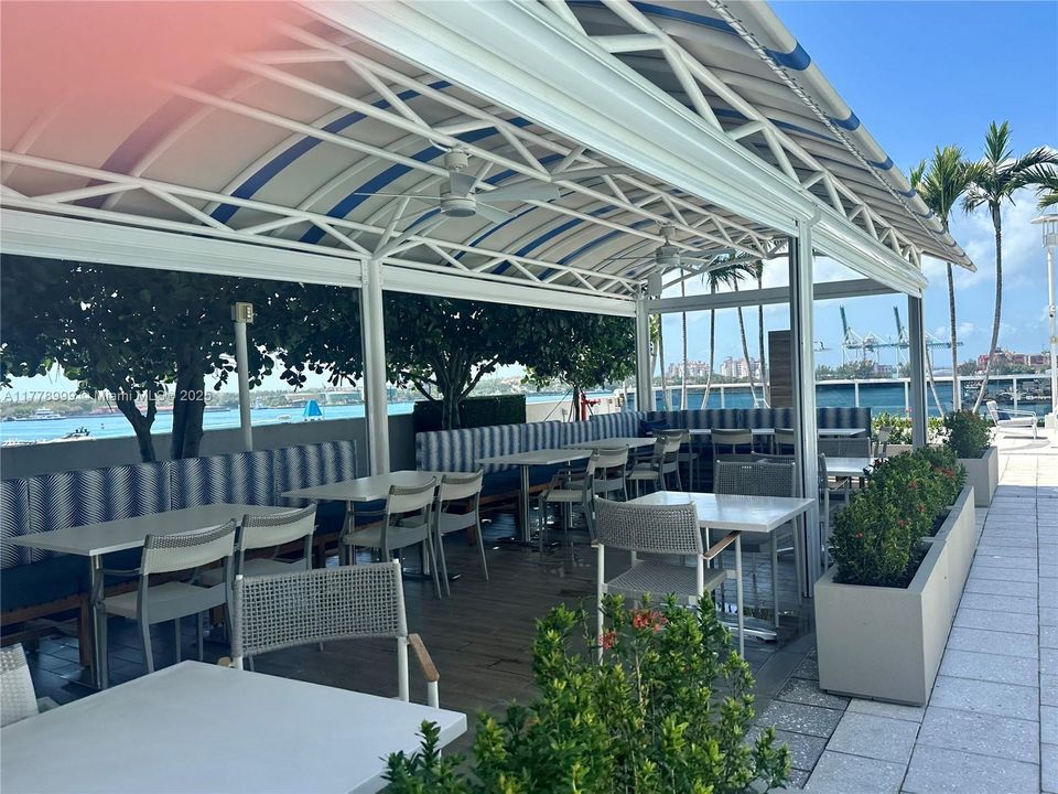 Recently Sold: $1,599,000 (1 beds, 1 baths, 1310 Square Feet)