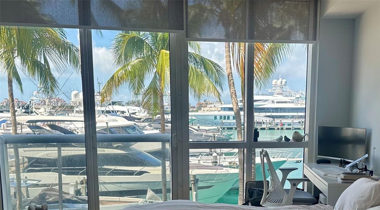 Recently Sold: $1,599,000 (1 beds, 1 baths, 1310 Square Feet)