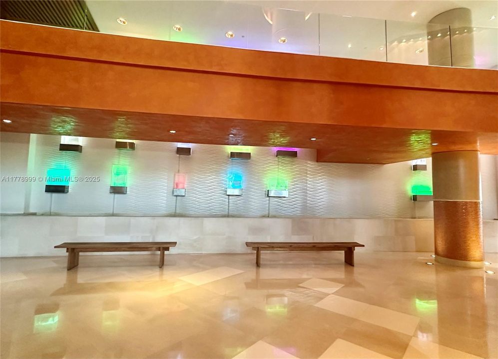 Recently Sold: $1,599,000 (1 beds, 1 baths, 1310 Square Feet)