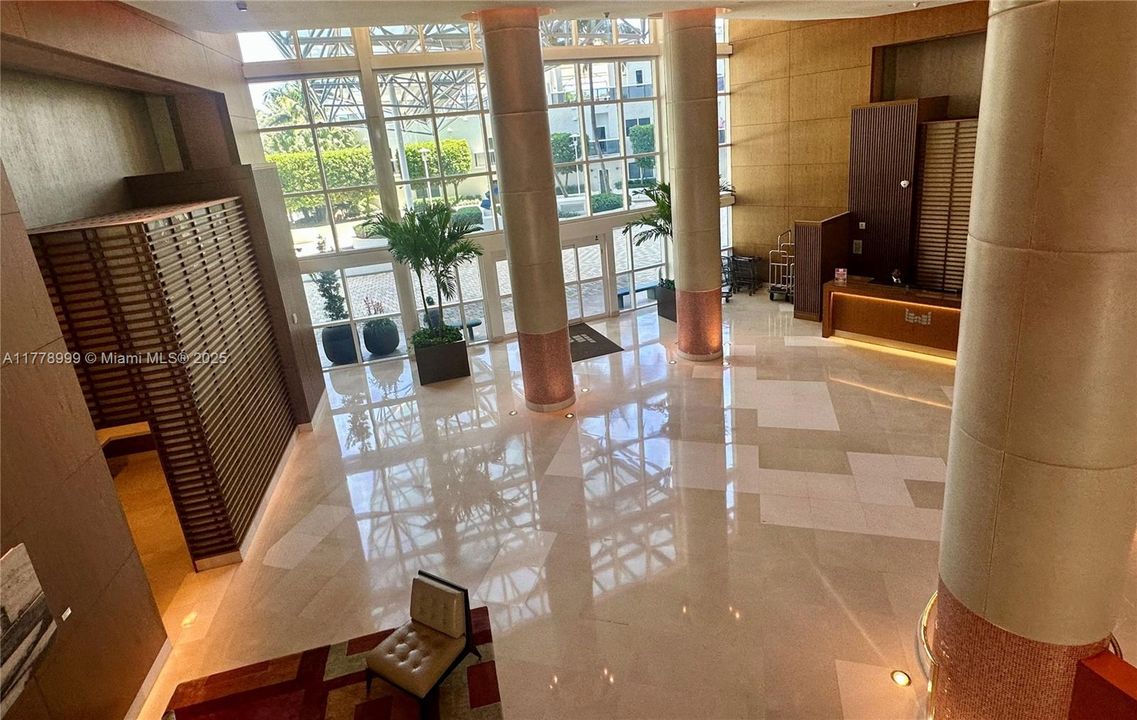 Recently Sold: $1,599,000 (1 beds, 1 baths, 1310 Square Feet)