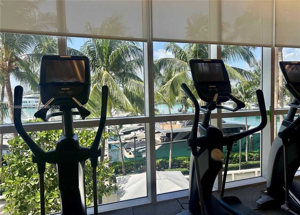 Recently Sold: $1,599,000 (1 beds, 1 baths, 1310 Square Feet)