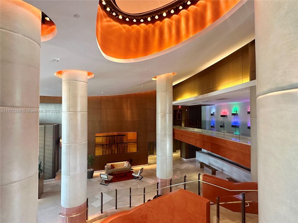 Recently Sold: $1,599,000 (1 beds, 1 baths, 1310 Square Feet)