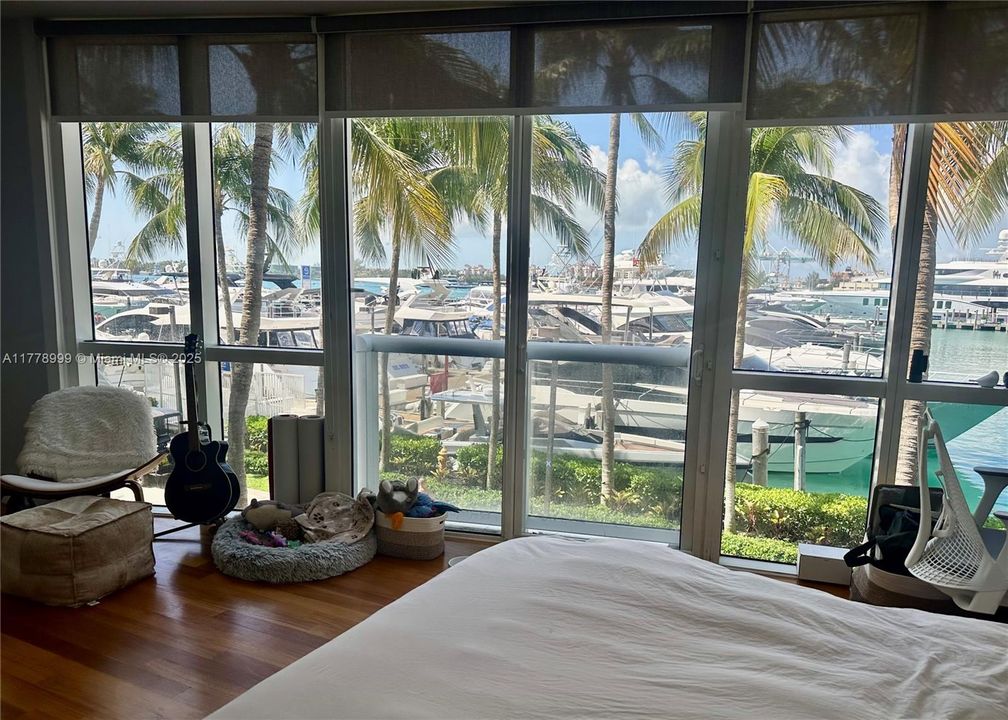 Recently Sold: $1,599,000 (1 beds, 1 baths, 1310 Square Feet)