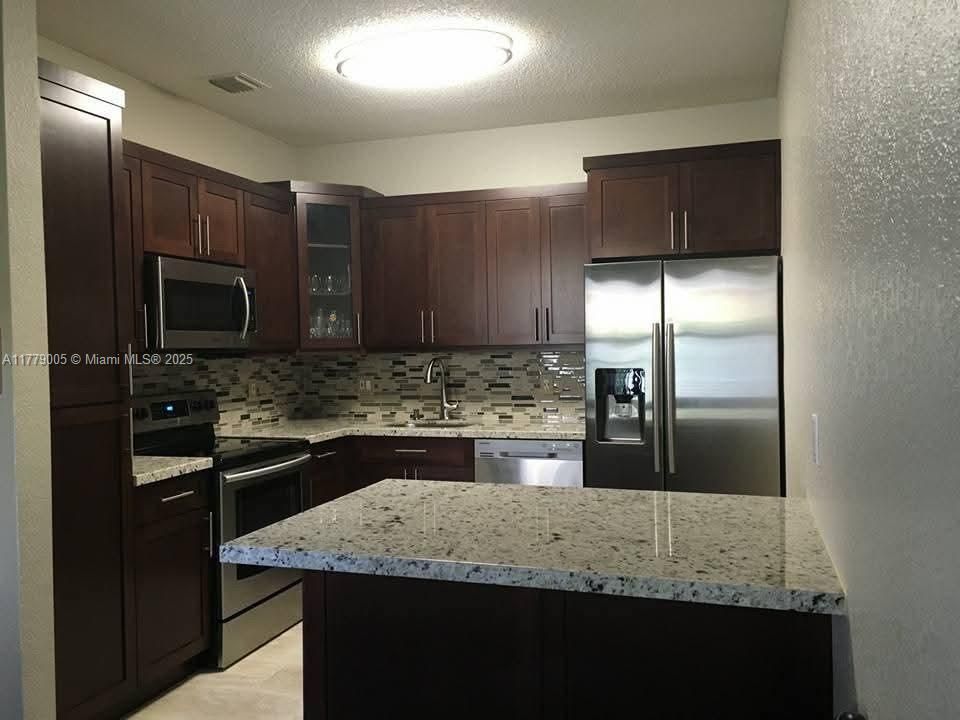 待售: $35,000 (0 贝兹, 0 浴室, 0 平方英尺)