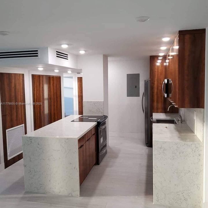 待售: $35,000 (0 贝兹, 0 浴室, 0 平方英尺)