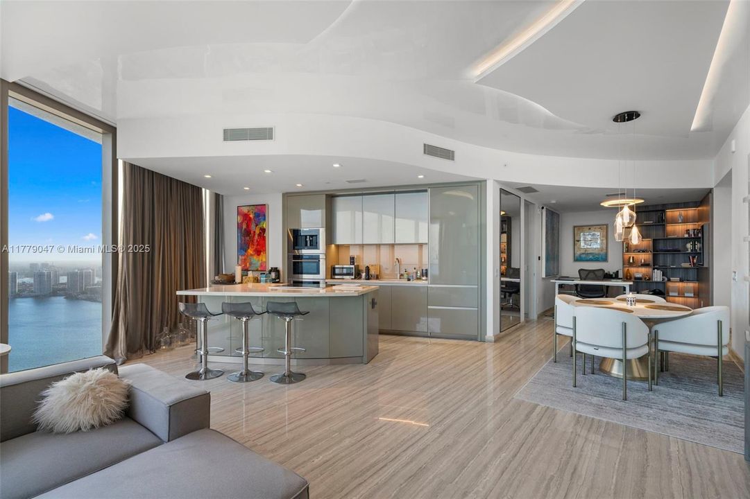 待售: $3,450,000 (2 贝兹, 2 浴室, 1709 平方英尺)