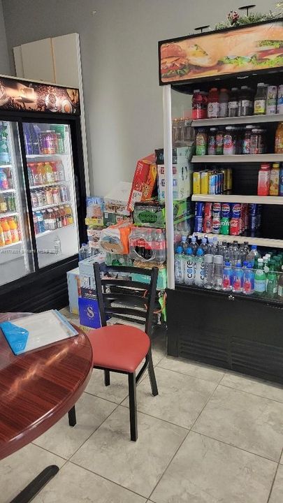 最近租的: $4,500 (0 贝兹, 0 浴室, 0 平方英尺)