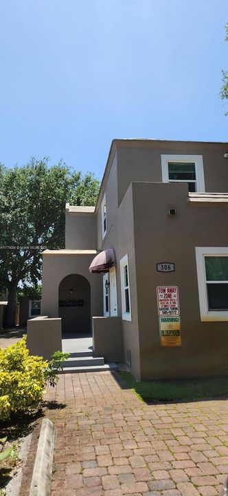 Recently Rented: $1,600 (1 beds, 1 baths, 650 Square Feet)