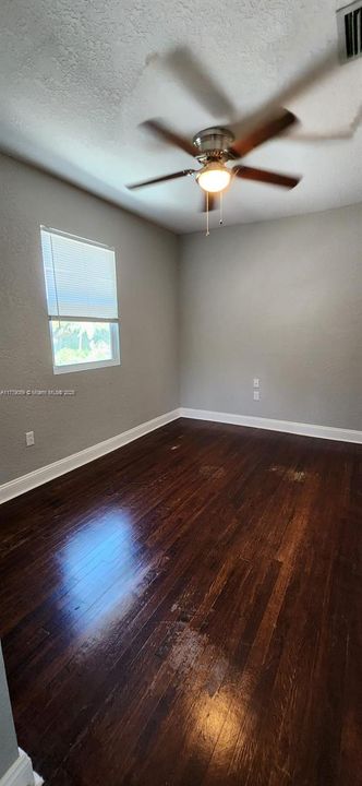 Recently Rented: $1,600 (1 beds, 1 baths, 650 Square Feet)