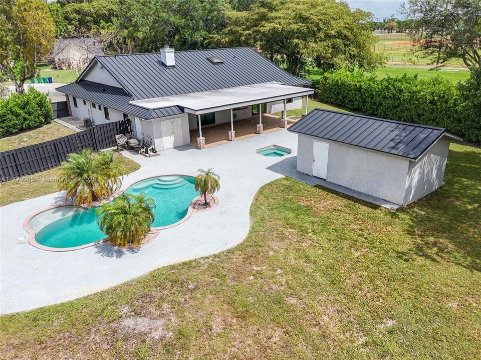 Active With Contract: $1,150,000 (4 beds, 3 baths, 3089 Square Feet)