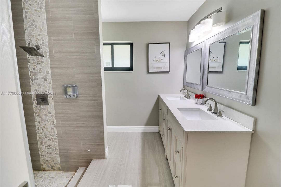 Active With Contract: $1,150,000 (4 beds, 3 baths, 3089 Square Feet)