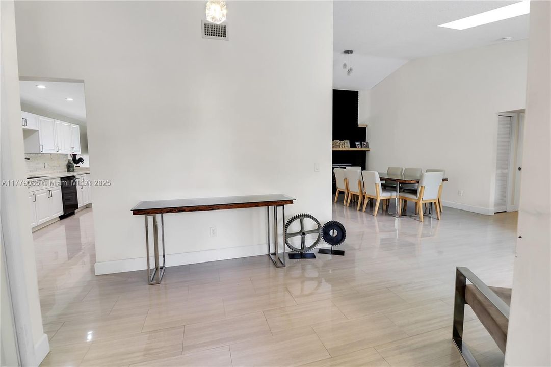 Active With Contract: $1,150,000 (4 beds, 3 baths, 3089 Square Feet)