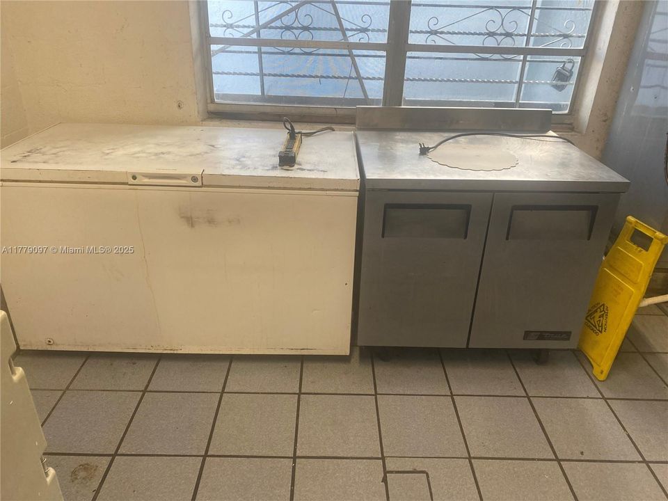 最近售出: $110,000 (0 贝兹, 0 浴室, 0 平方英尺)