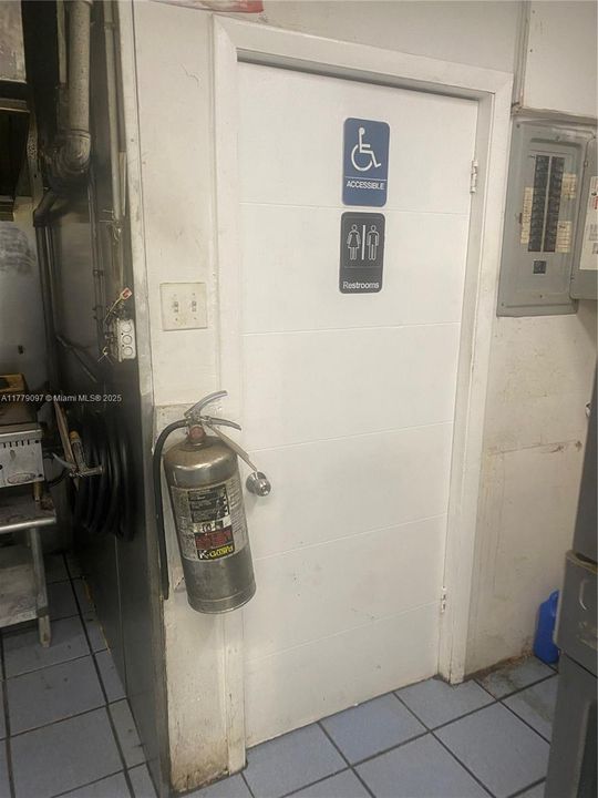 最近售出: $110,000 (0 贝兹, 0 浴室, 0 平方英尺)