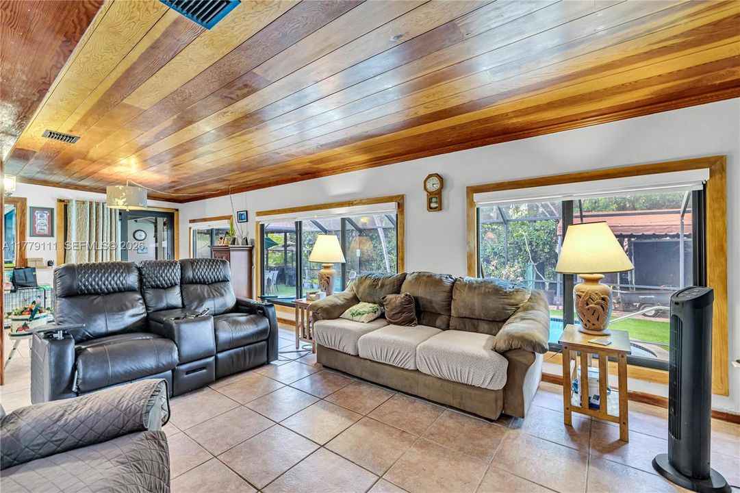 For Sale: $1,770,000 (5 beds, 4 baths, 3756 Square Feet)