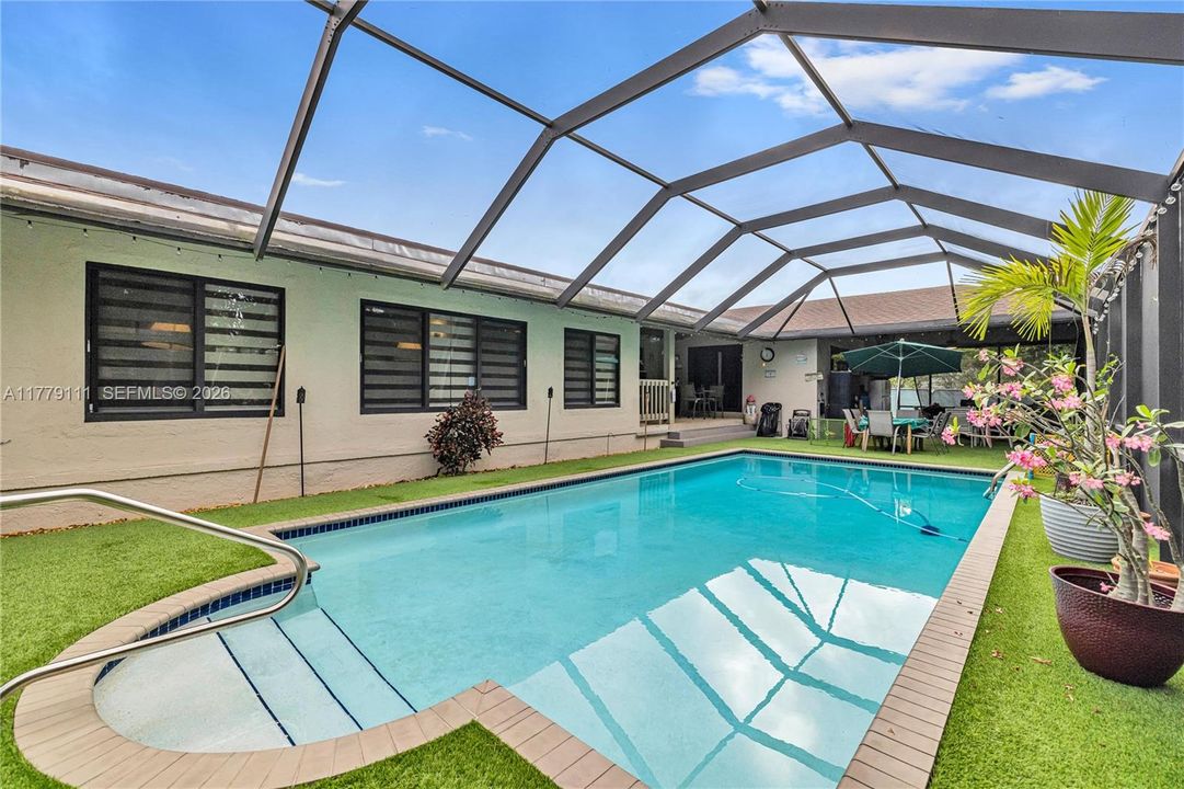 For Sale: $1,770,000 (5 beds, 4 baths, 3756 Square Feet)