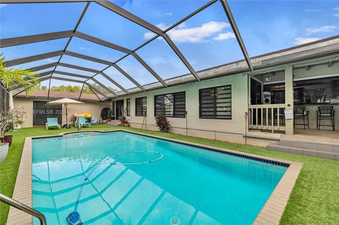 For Sale: $1,770,000 (5 beds, 4 baths, 3756 Square Feet)