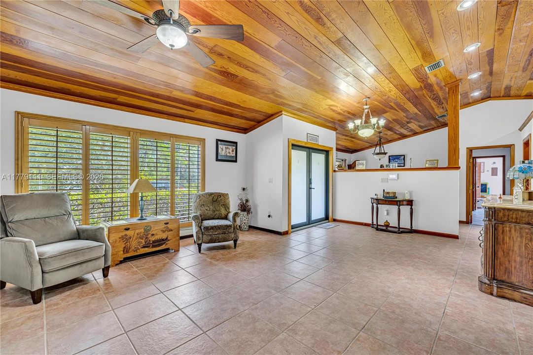 For Sale: $1,770,000 (5 beds, 4 baths, 3756 Square Feet)