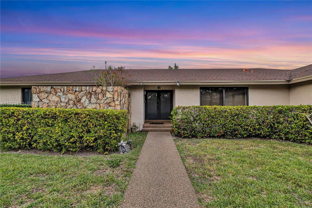 For Sale: $1,770,000 (5 beds, 4 baths, 3756 Square Feet)