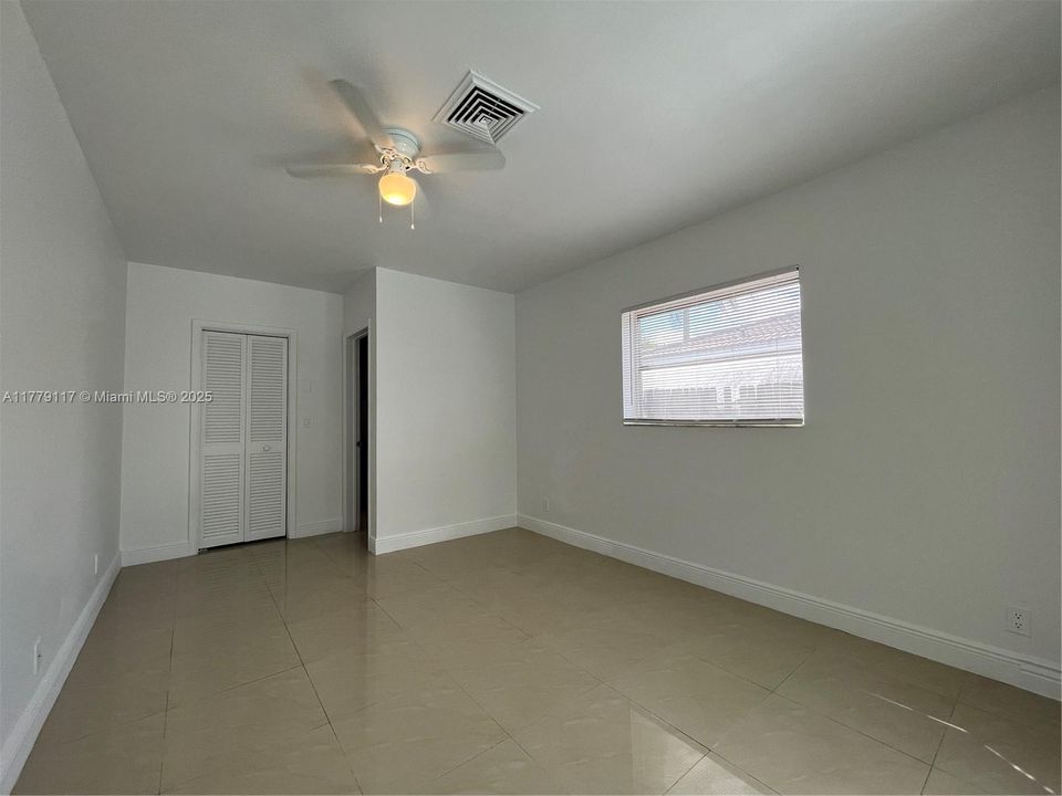 最近租的: $3,900 (4 贝兹, 2 浴室, 1490 平方英尺)