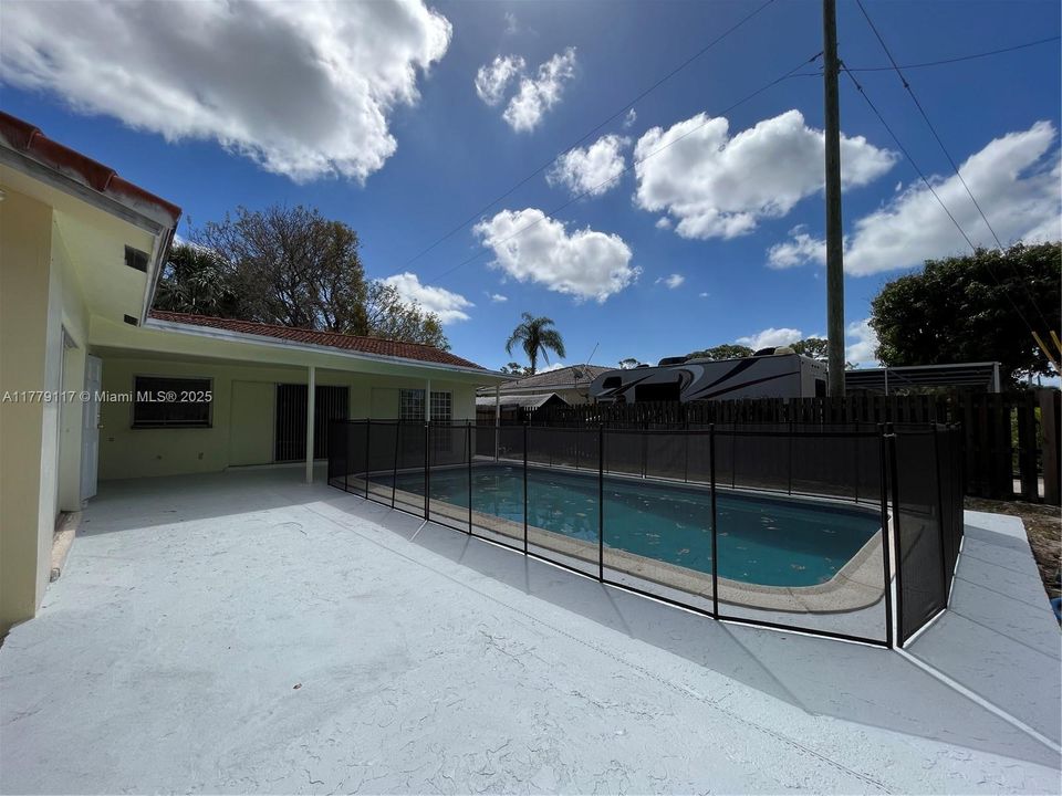 最近租的: $3,900 (4 贝兹, 2 浴室, 1490 平方英尺)