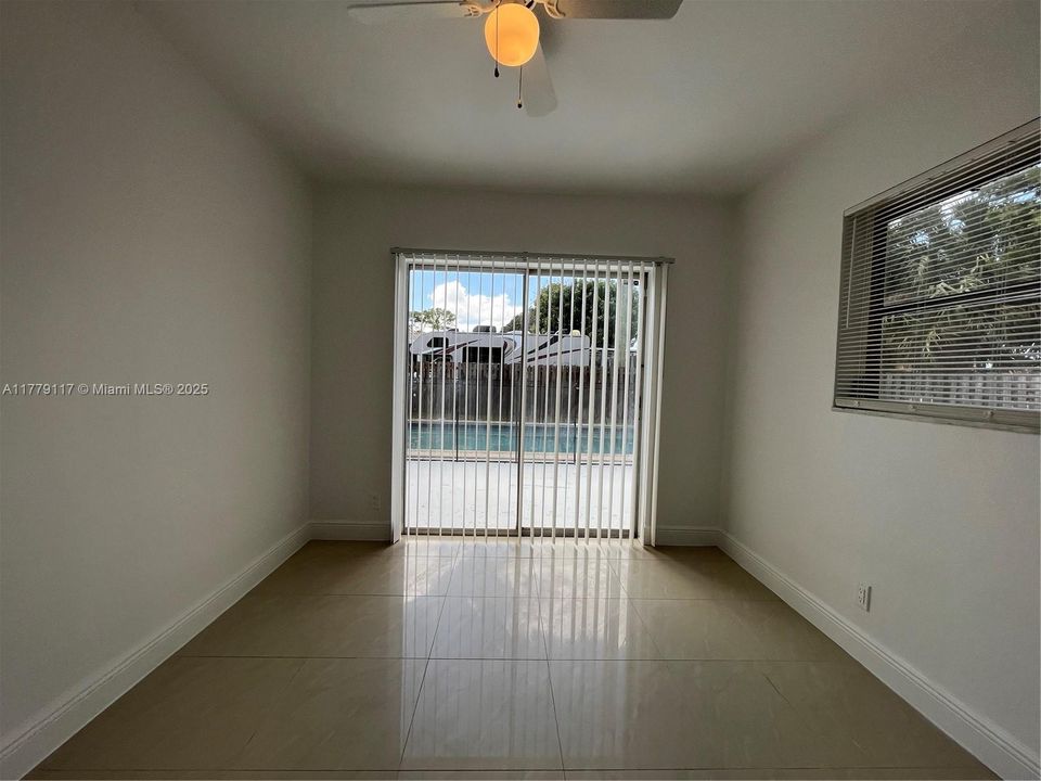 最近租的: $3,900 (4 贝兹, 2 浴室, 1490 平方英尺)