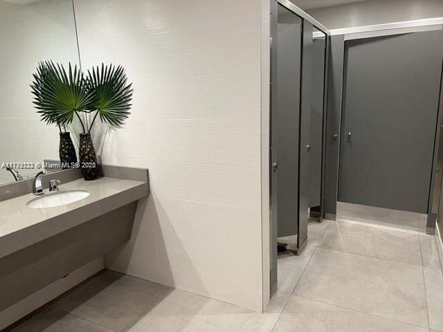 Recently Rented: $2,000 (0 beds, 0 baths, 0 Square Feet)