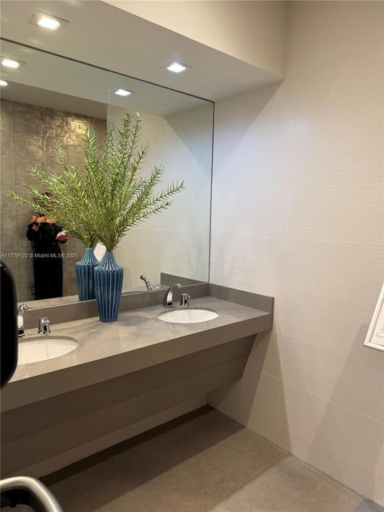 Recently Rented: $2,000 (0 beds, 0 baths, 0 Square Feet)