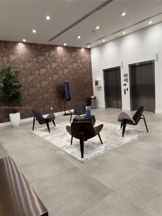 Recently Rented: $2,000 (0 beds, 0 baths, 0 Square Feet)